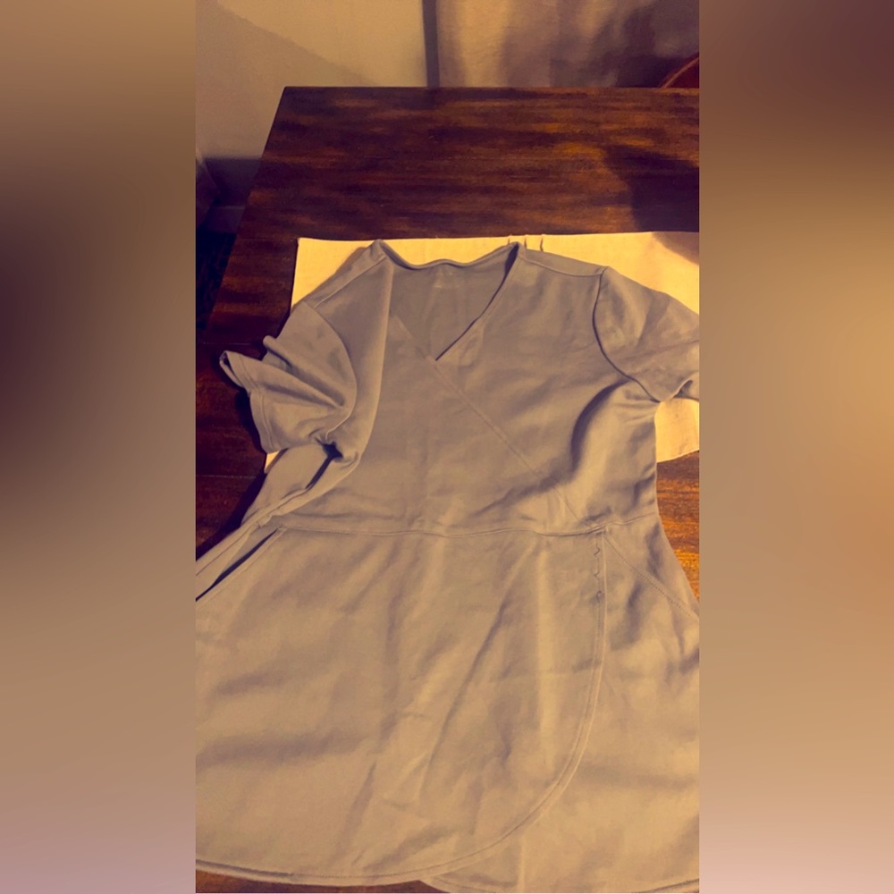 Jaanuu Scrub Top Size Large